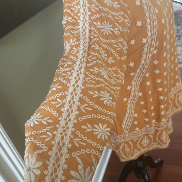 Sundance Brilliant Details Top - Picture 4 of 10